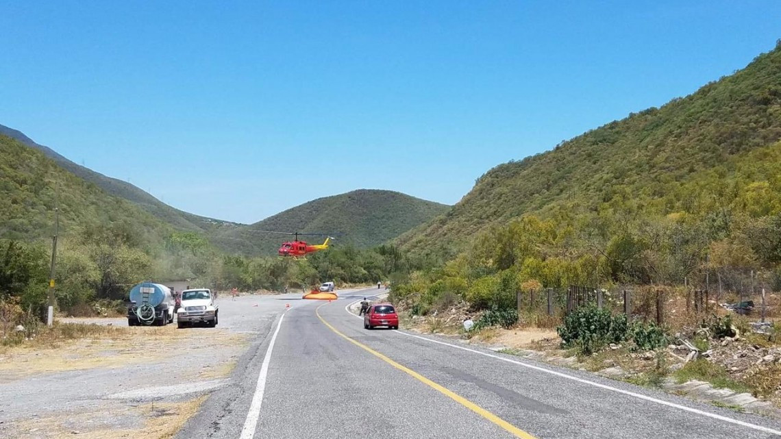 Atacan incendio en Sierra Madre