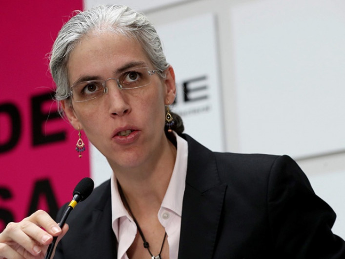 Financiamiento privado a independientes debe documentarse: San Martín