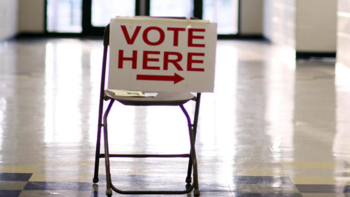 Cierran las casillas para las elecciones intermedias de Estados