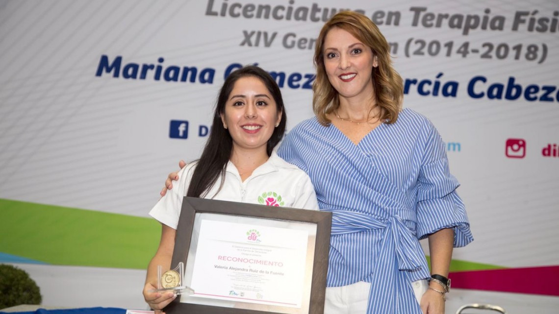 Se gradúa generación #14 de la Licenciatura en Terapia Física
