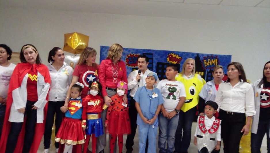 Superhéroes visitan a niños con cáncer e inauguran albergue de apoyo en Tampico