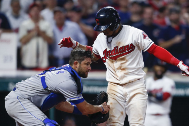 Kansas City termina con buena racha de Cleveland