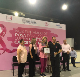 Realizan Feria de la Salud "Tocarte es Amarte"