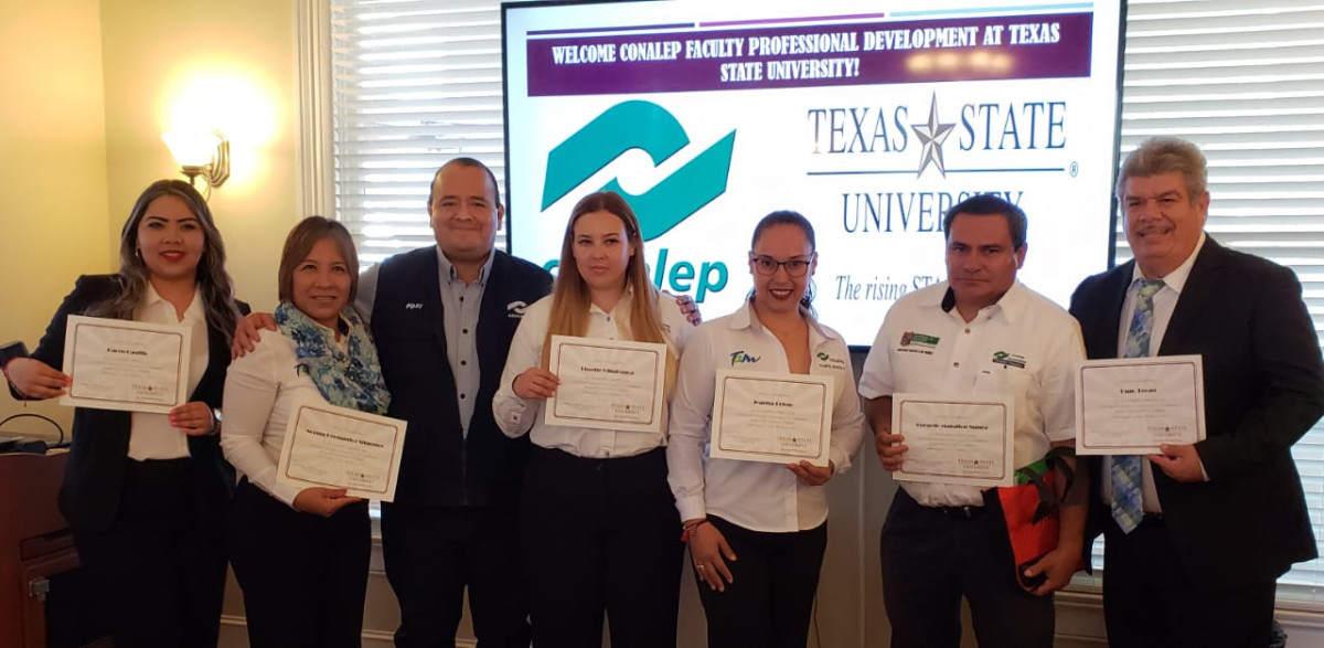 Se gradúa primera generación de maestros de inglés por Conalep Tamaulipas y la Texas State University