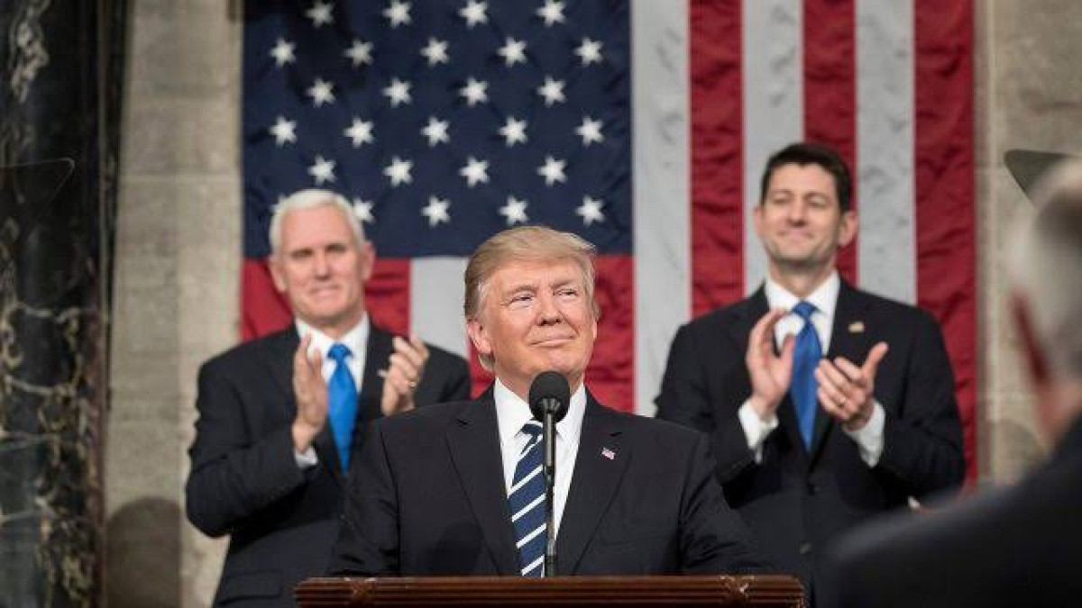 Trump promete “hacer algo” para que trabajadores migrantes en agricultura y hoteles sigan en EU