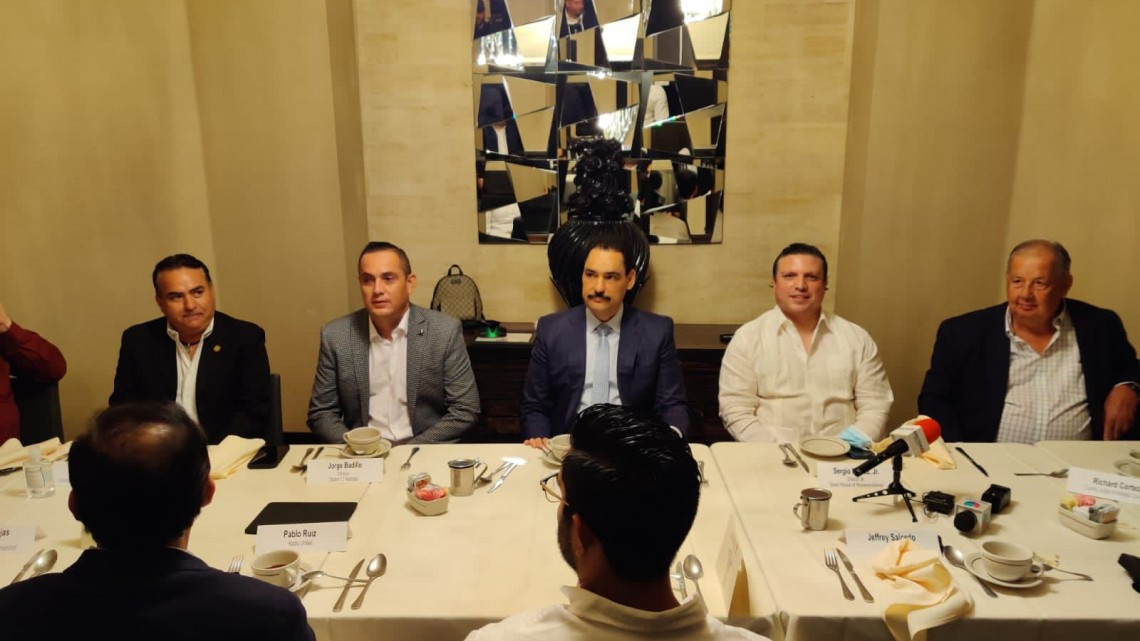 Líderes del Valle se reunieron con senador de Aguascalientes para atender temas prioritarios 