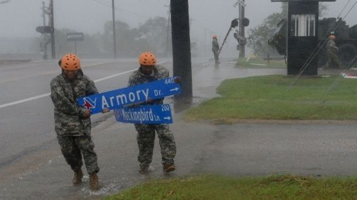 "Harvey" deja grandes daños a su paso por Texas