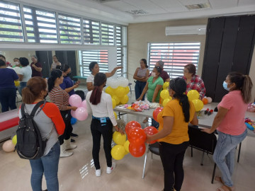 Capacita sistema DIF a futuros emprendedores 