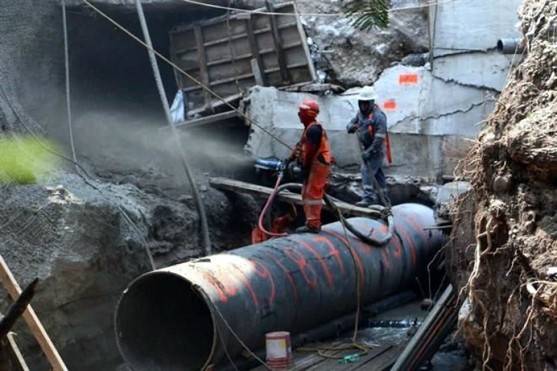 ¡Otra vez! Cae muro del Paso Exprés
