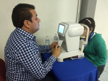 Se benefician alumnos del CETIS 71 con Campaña de Optometría