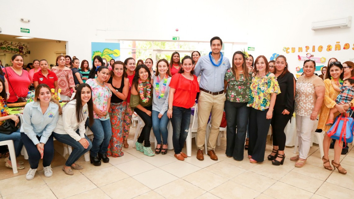 Festeja DIF Reynosa a mamás