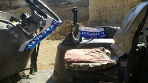 Actividades en banco de materiales de minerales son suspendidas