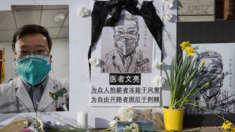 En redes, homenajean a médico que alertó del Covid-19 por primera vez