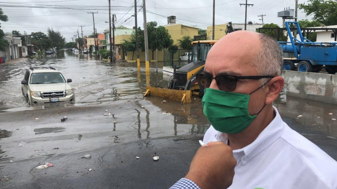 Lluvia causa encharcamientos en 100 colonias, la JAD activa plan de contingencia