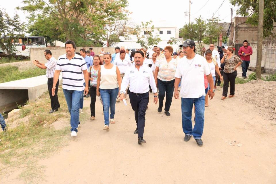 Atiende alcalde peticiones de la colonia Ignacio Zaragoza