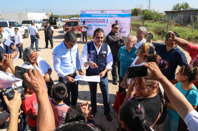 Alcalde supervisa obras de agua y drenaje