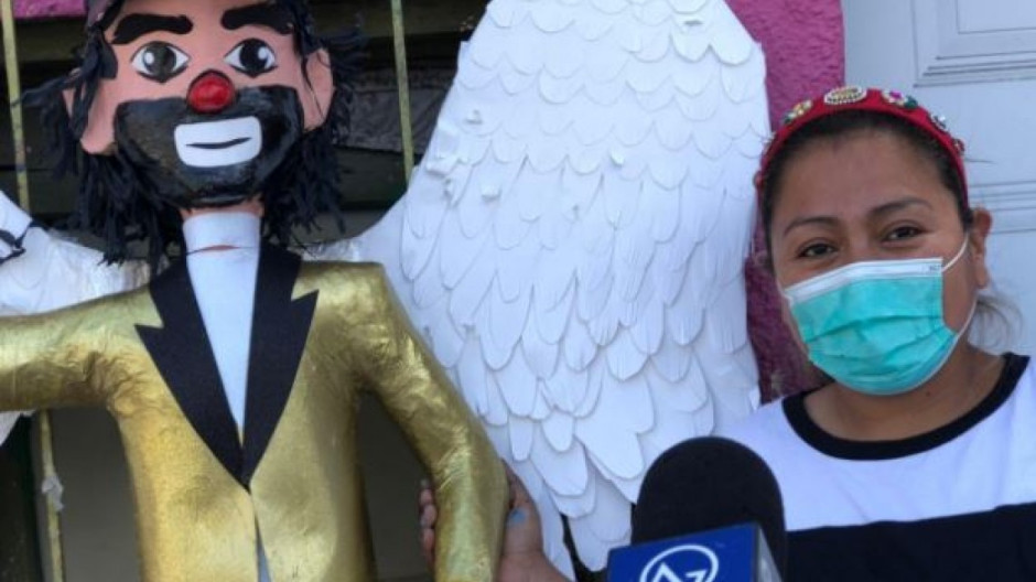 Inmortalizan a Cepillín con piñata