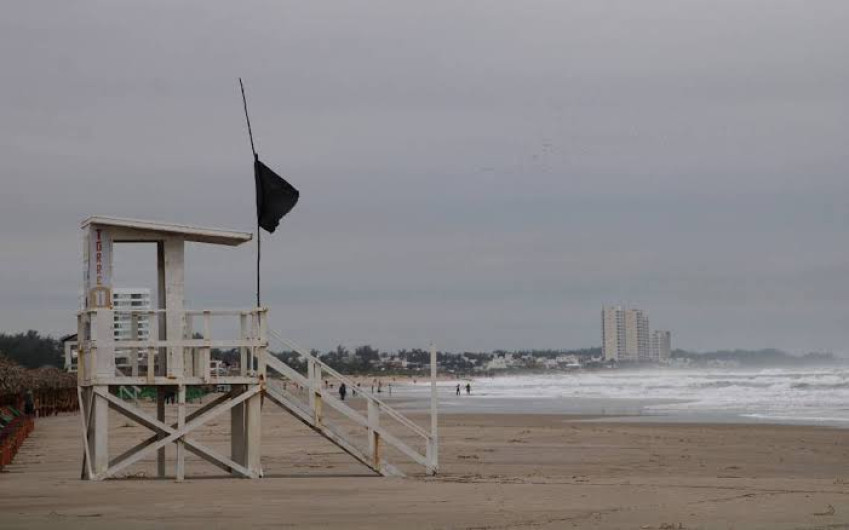 SMN prevé oleaje de hasta 3 metros en costas de Tamaulipas