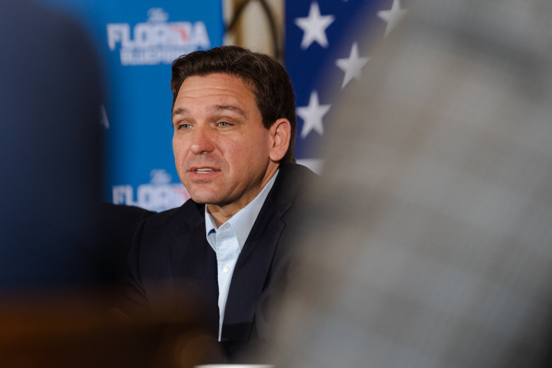  DeSantis registra su candidatura a la nominación republicana de 2024