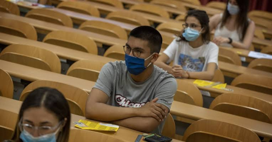 Texas pide a estudiantes que tomen examen STAAR de manera presencial