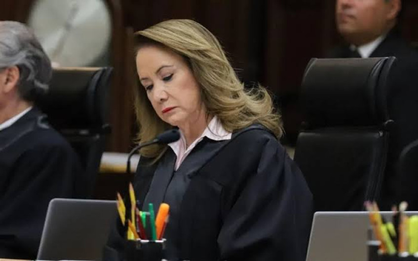 Desechan petición de renuncia de Yasmín Esquivel como ministra de la SCJN
