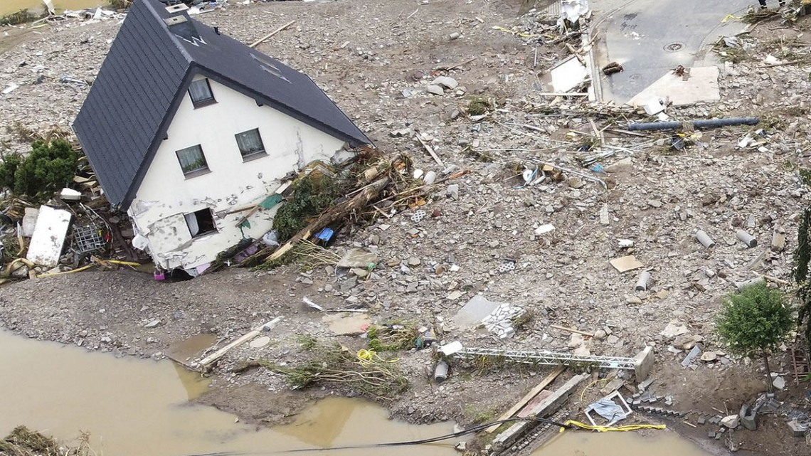 Inundaciones en Bélgica y Alemania dejan decenas de fallecidos 