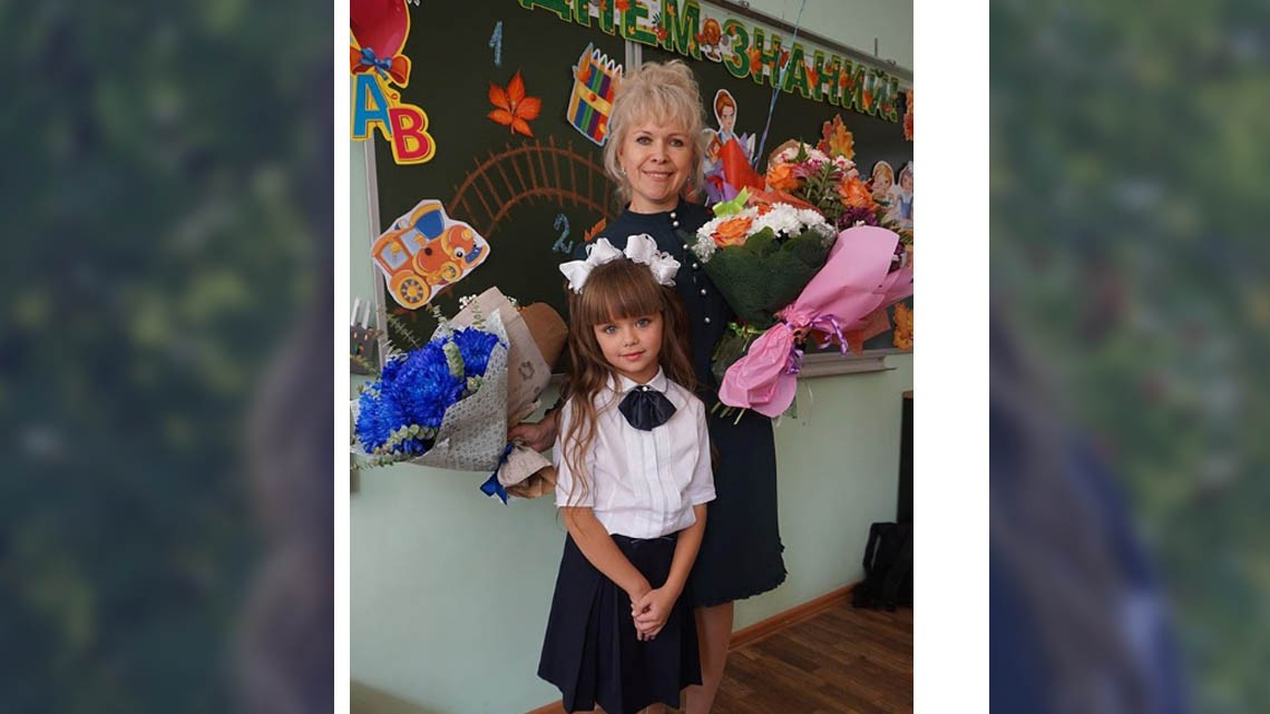 La niña "más guapa del mundo", va a la escuela