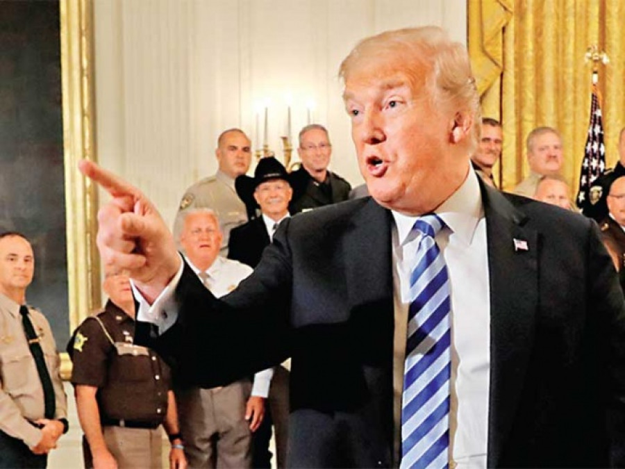 Demócratas aumentan ventaja para elecciones legislativas de noviembre