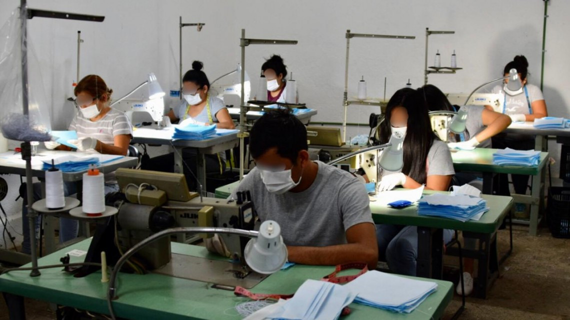 Inicia CEDES Victoria con elaboración de cubrebocas