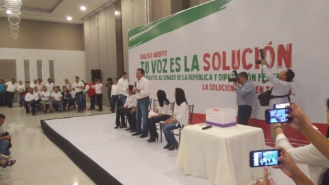 Miguel Ángel Osorio Chong encabezó el diálogo "Tu voz es la solución"