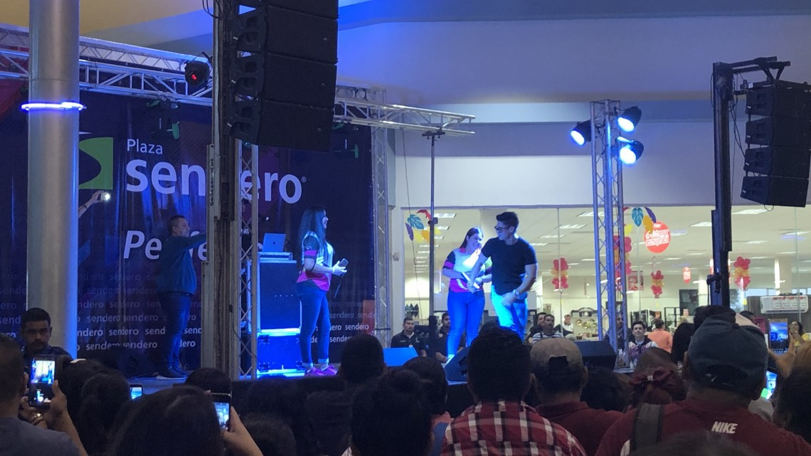 Chyno Miranda enloquece a sus fans reynosenses
