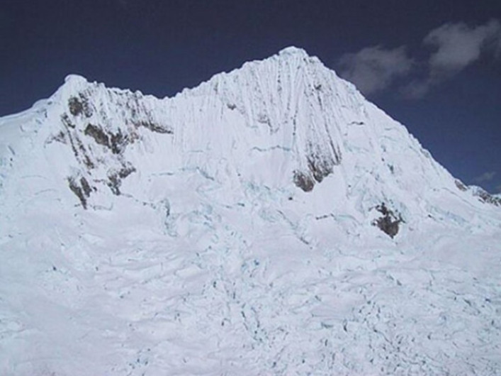 Avalancha mata a tres alpinistas que escalaban en los Andes