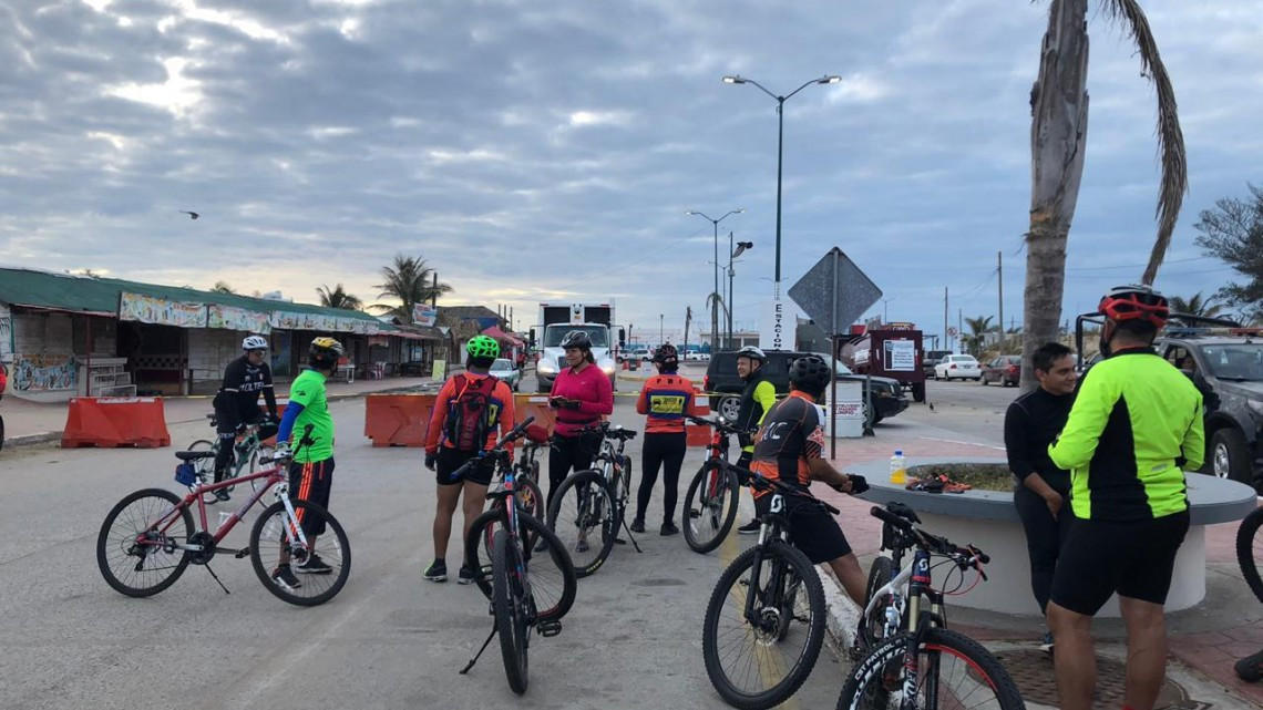 Disfrutan primer día Trotavía en Miramar