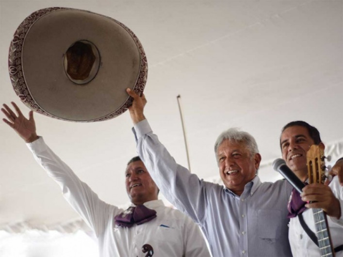 Prepara AMLO giras por Jalisco y Colima