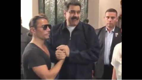 Indigna visita de Nicolás Maduro a restaurante de Salt Bae
