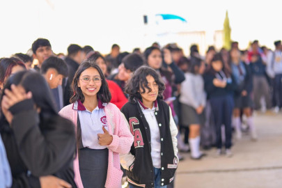 Entregó Carlos Peña Ortiz Equipamiento de Escuelas en el CBTIS 276 de Reynosa 