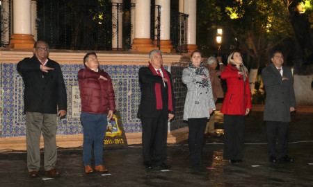 Preside Marsella Huerta de López, honores a la bandera en plaza “Miguel Hidalgo”