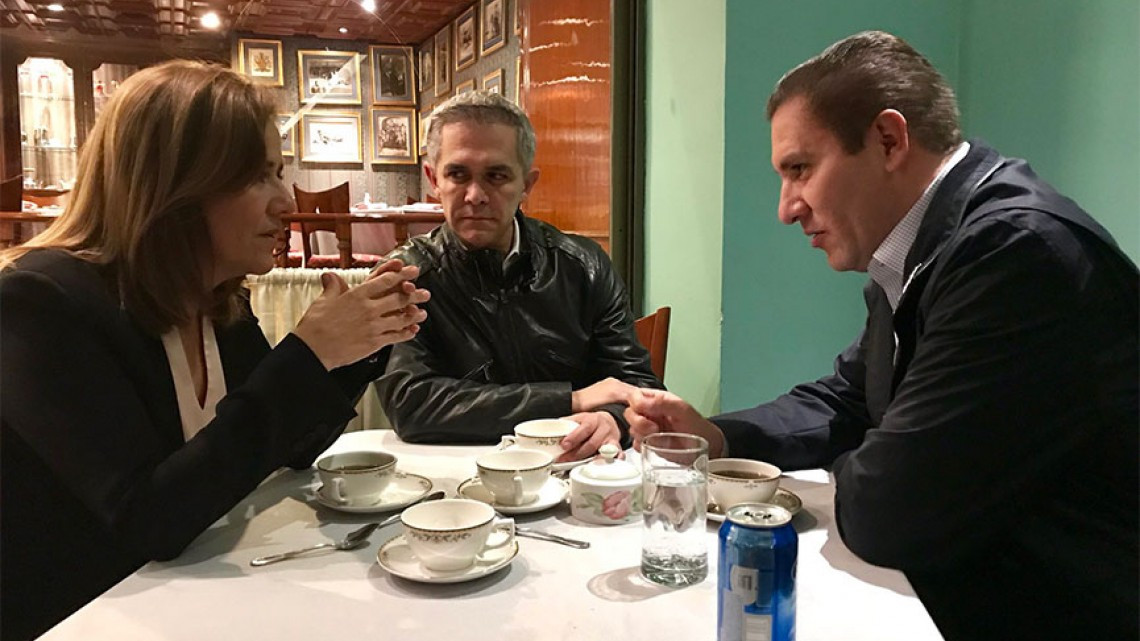 Fotografías de la reunión entre Margarita Zavala, Mancera y Moreno Valle.