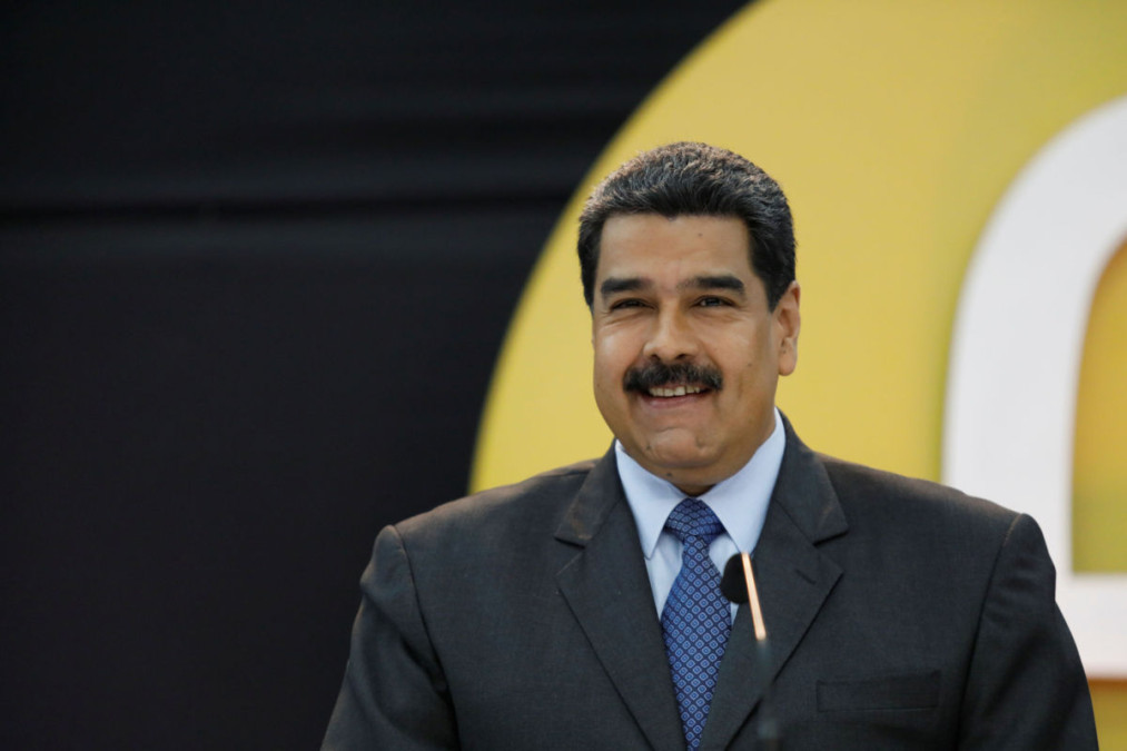 Continúa Maduro su paso para reelección