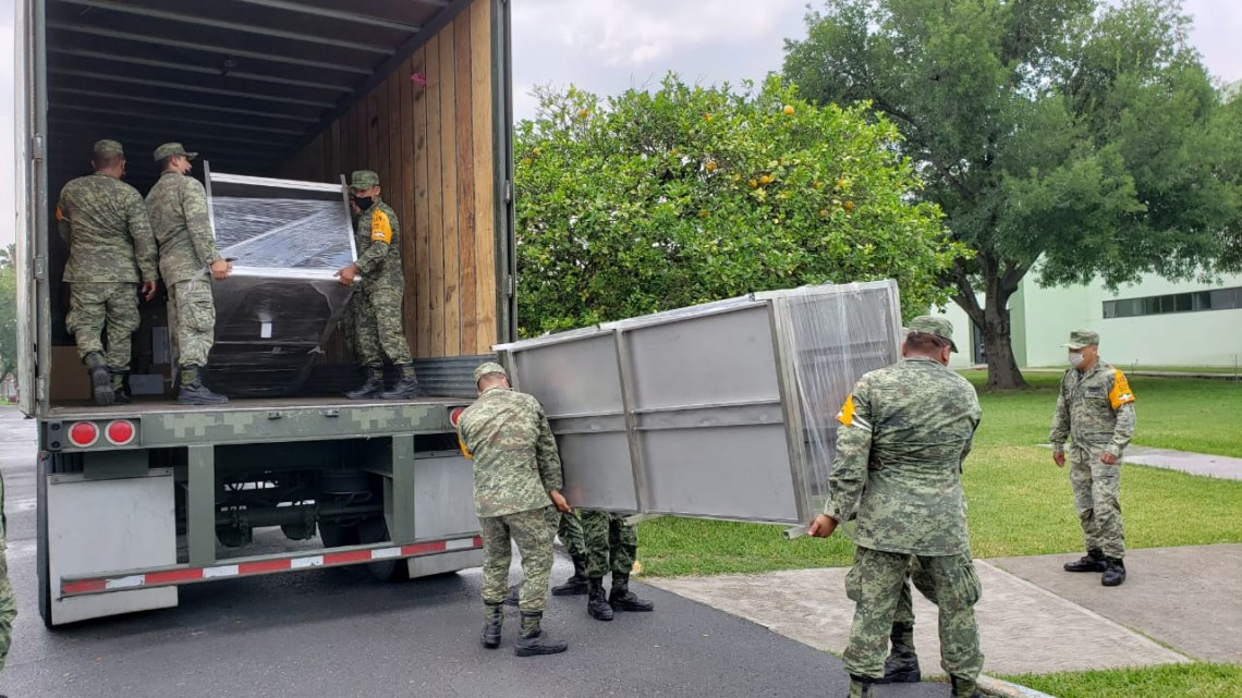 Arriban insumos y equipo médico para atender COVID-19