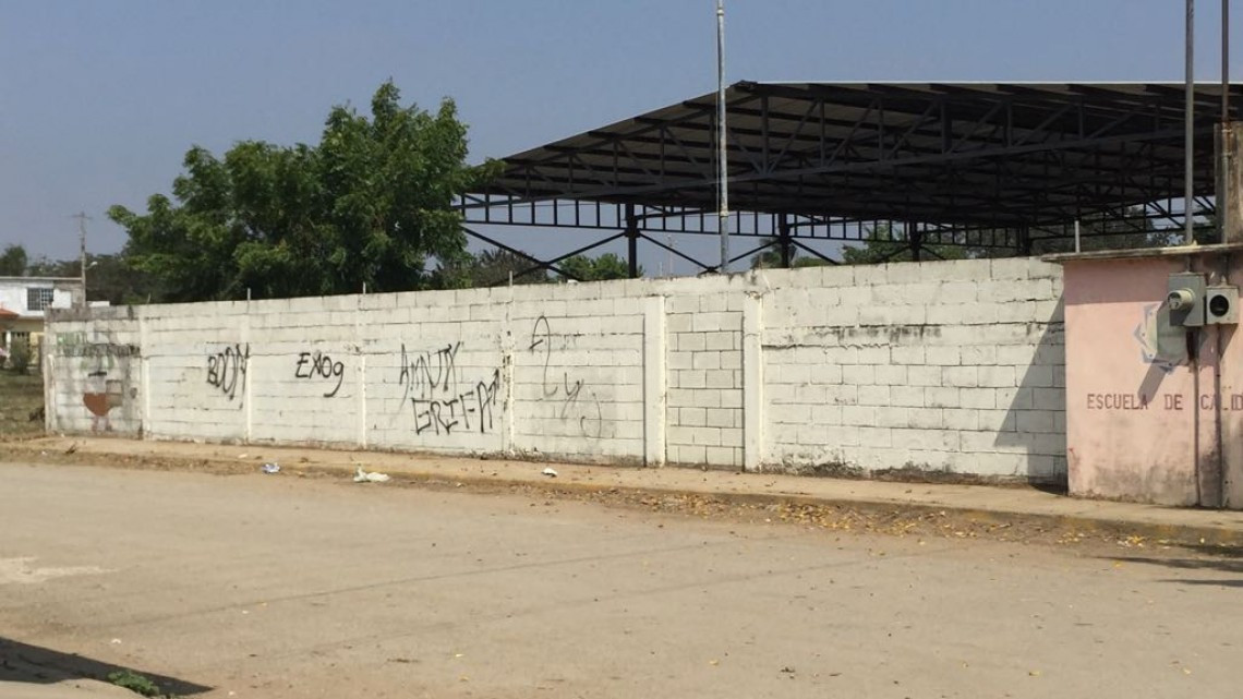 Vándalos acechan a estudiantes de secundaria