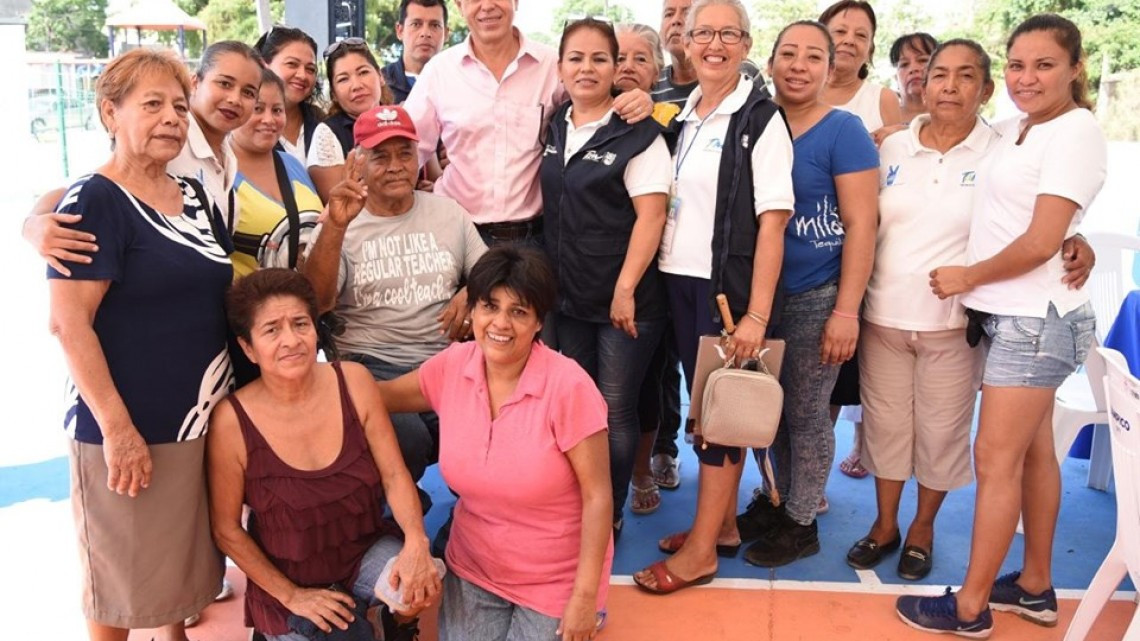 Realizan jornada de servicios en colonia Revolución Verde