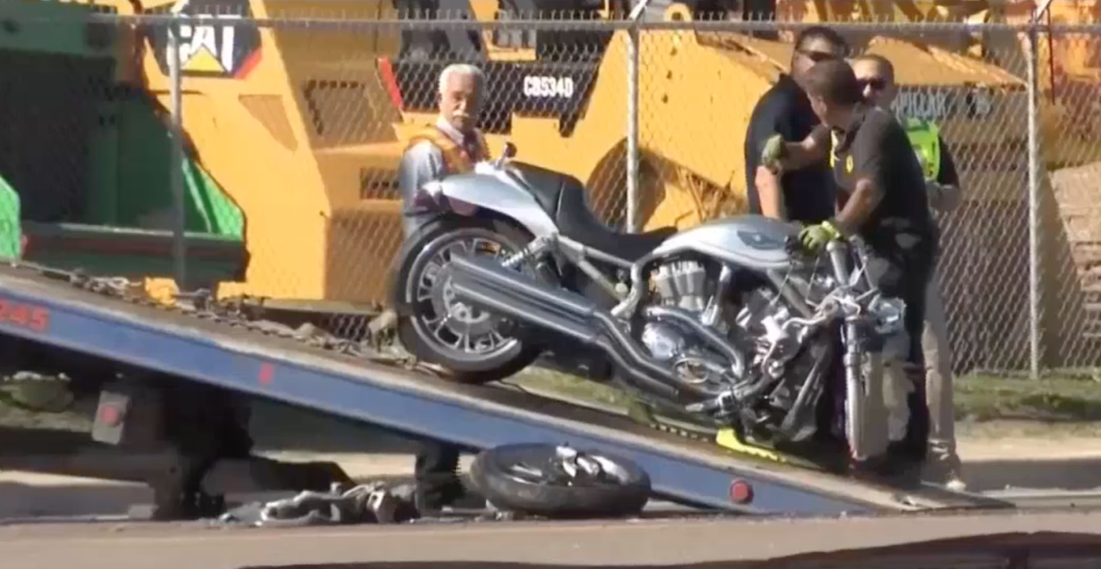 Motociclista pierde la vida tras choque con camión