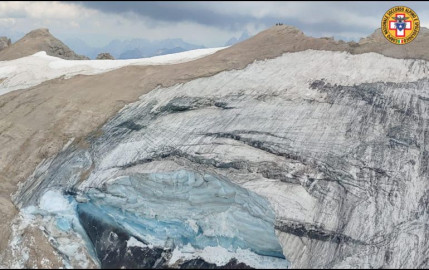 Al menos 5 muertos por desprendimiento de parte de un glaciar en los Alpes italianos