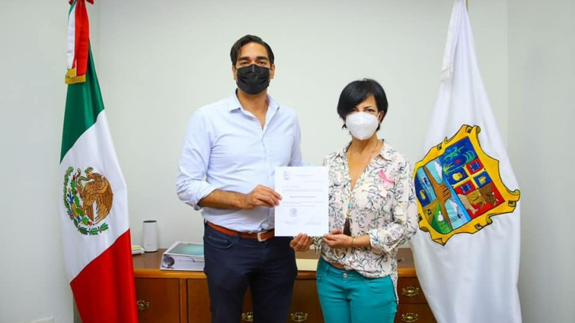 Entrega nombramientos alcalde Carlos Peña Ortiz 