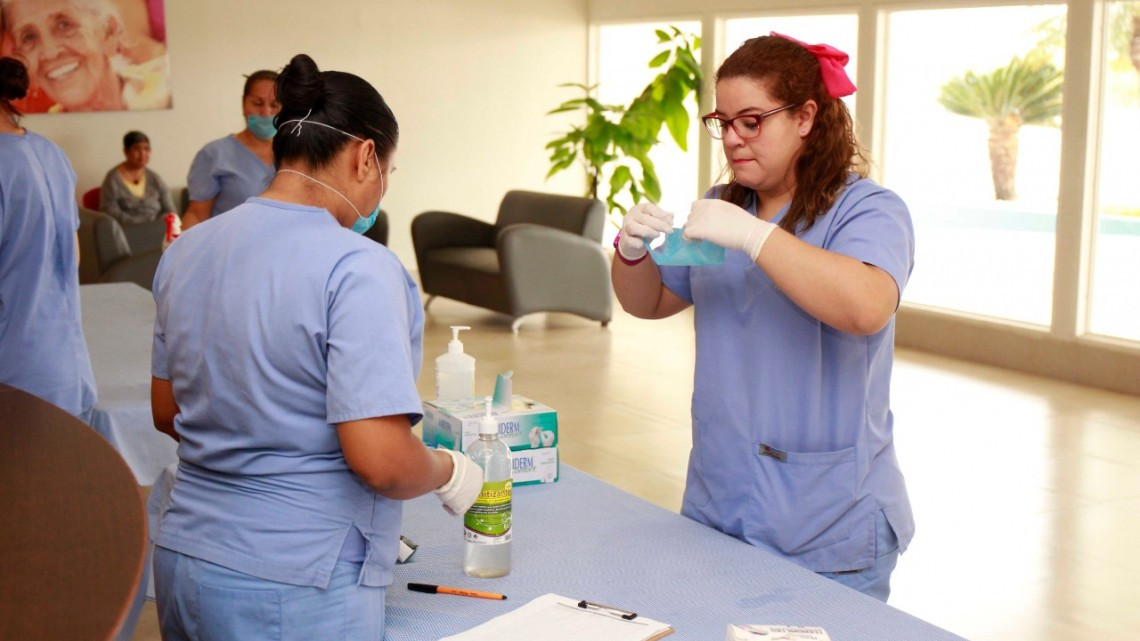 Gobierno de Estado y DIF Tamaulipas realizan pruebas médicas a empleados y residentes de centros asistenciales vulnerables al COVID-19