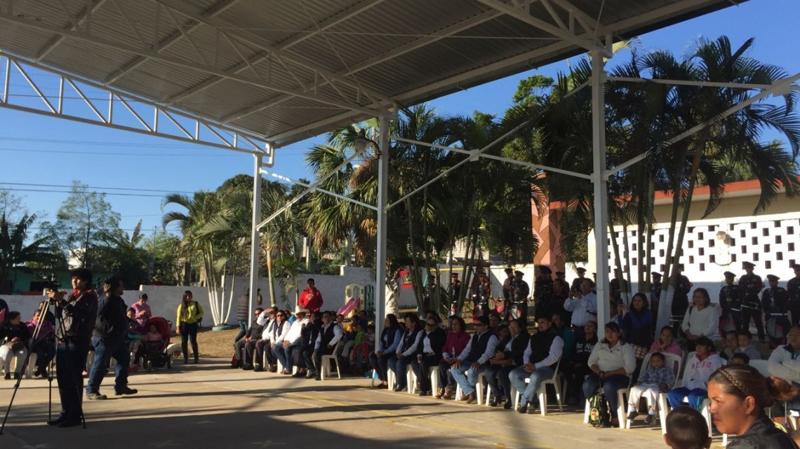 Inauguran techado de escuela preescolar