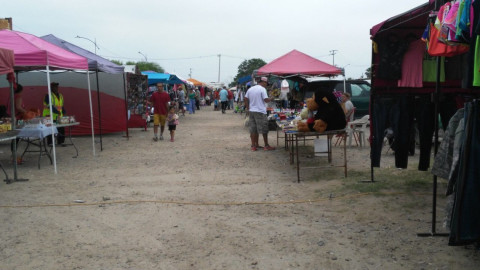 Inspeccionan medidas de higiene a comerciantes informales de Nuevo Laredo