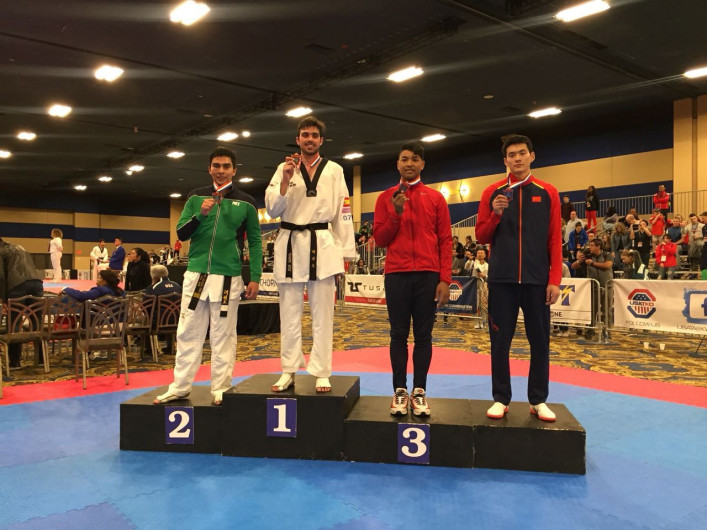 Bryan Salazar se queda con la plata en Abierto Las Vegas