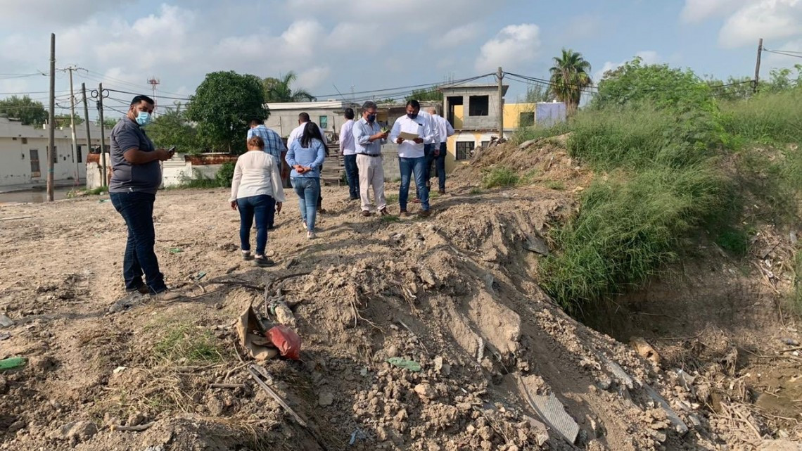 Recorrido de supervisión de drenes para evitar inundaciones en Colonias de Reynosa